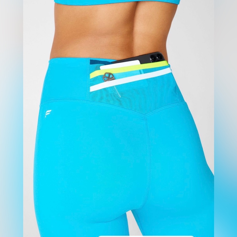 Fabletics Trinity Motion365® High-Waisted Capri